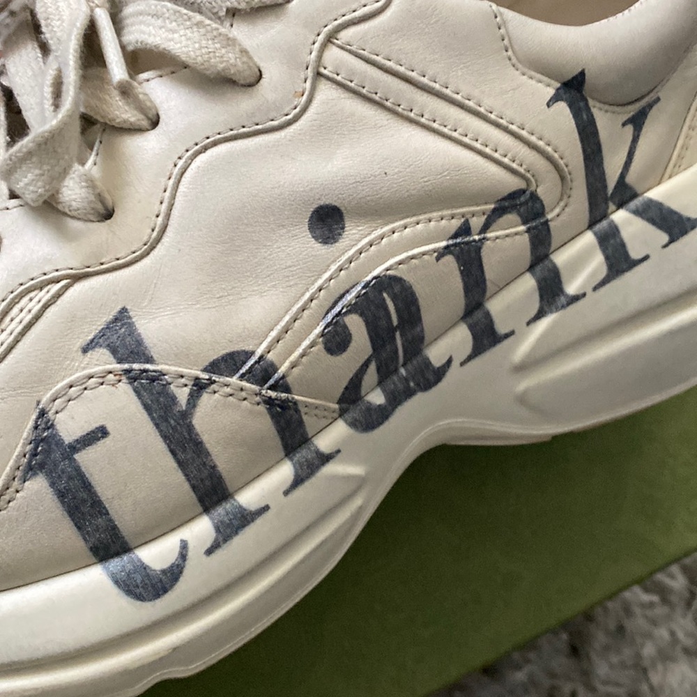 Size 8 Gucci shoe
